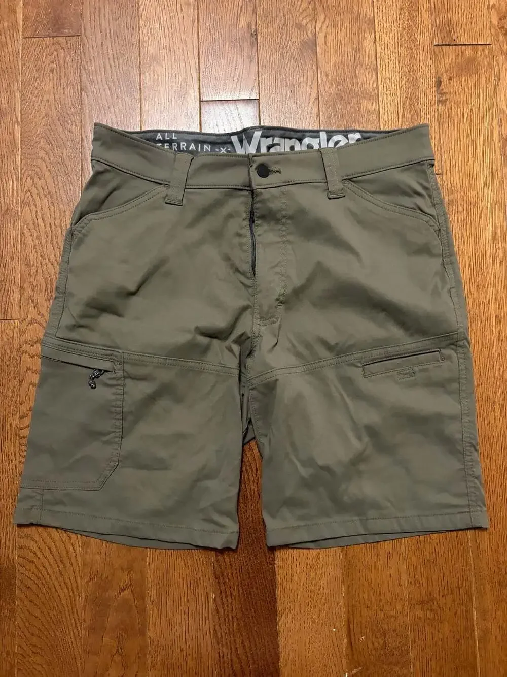Wrangler Men's ATG Harbor Shorts - 112361453-32